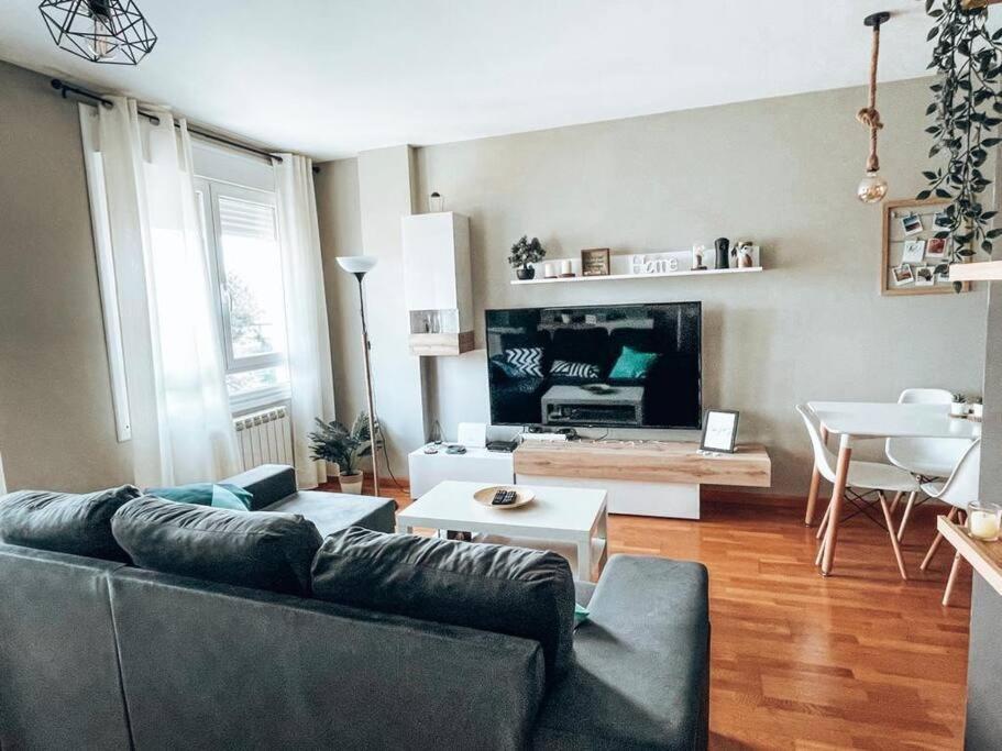 Apartamento Cemba Ponferrada Kültér fotó